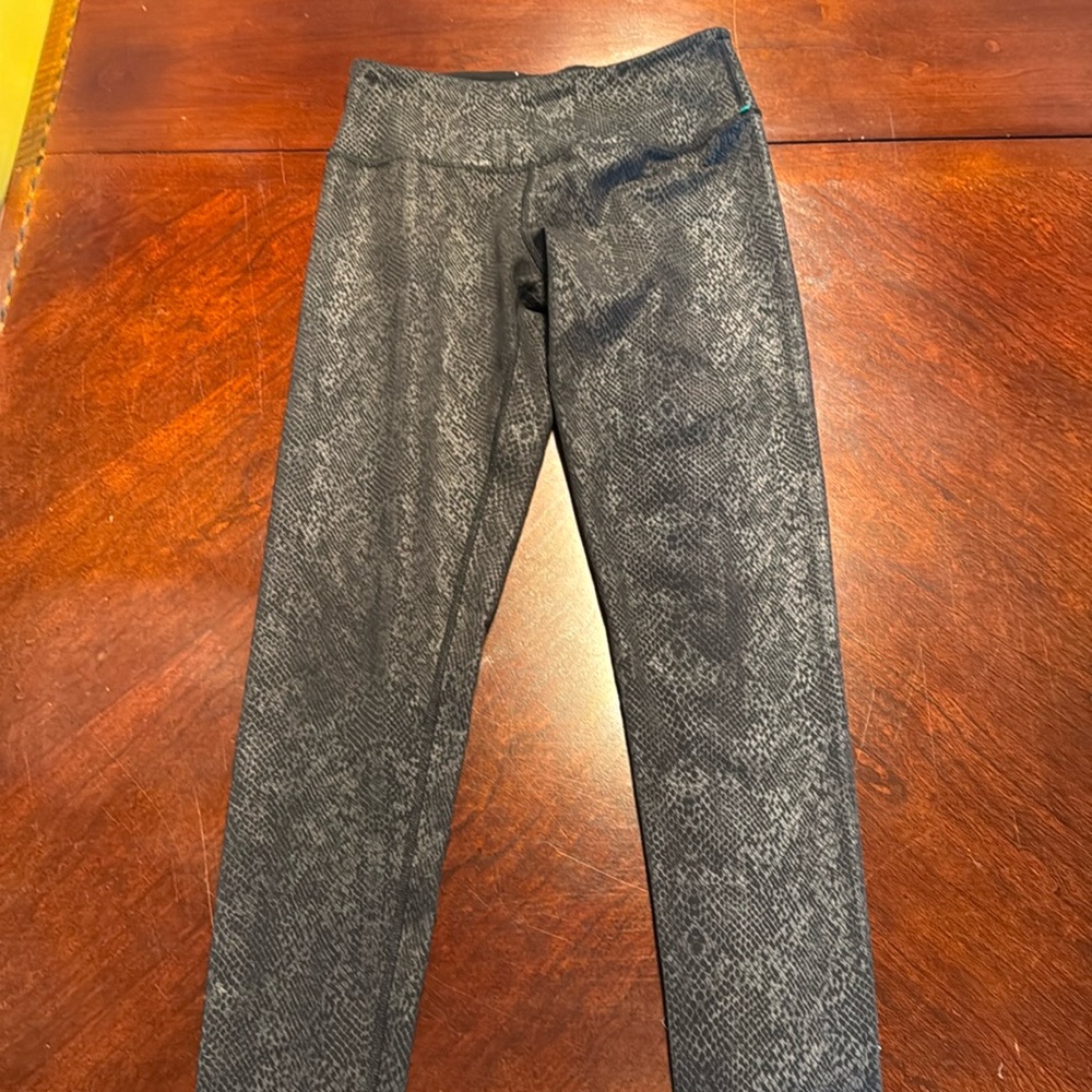 Like new black Victoria Secret Snakeskin leggings